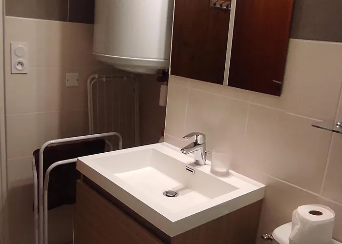 Appartement Lumineux Sud Au Cœur De - Fr-1-814-59 Super-Besse